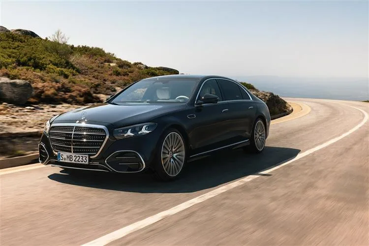 Mercedes-Benz S-Class photo 4