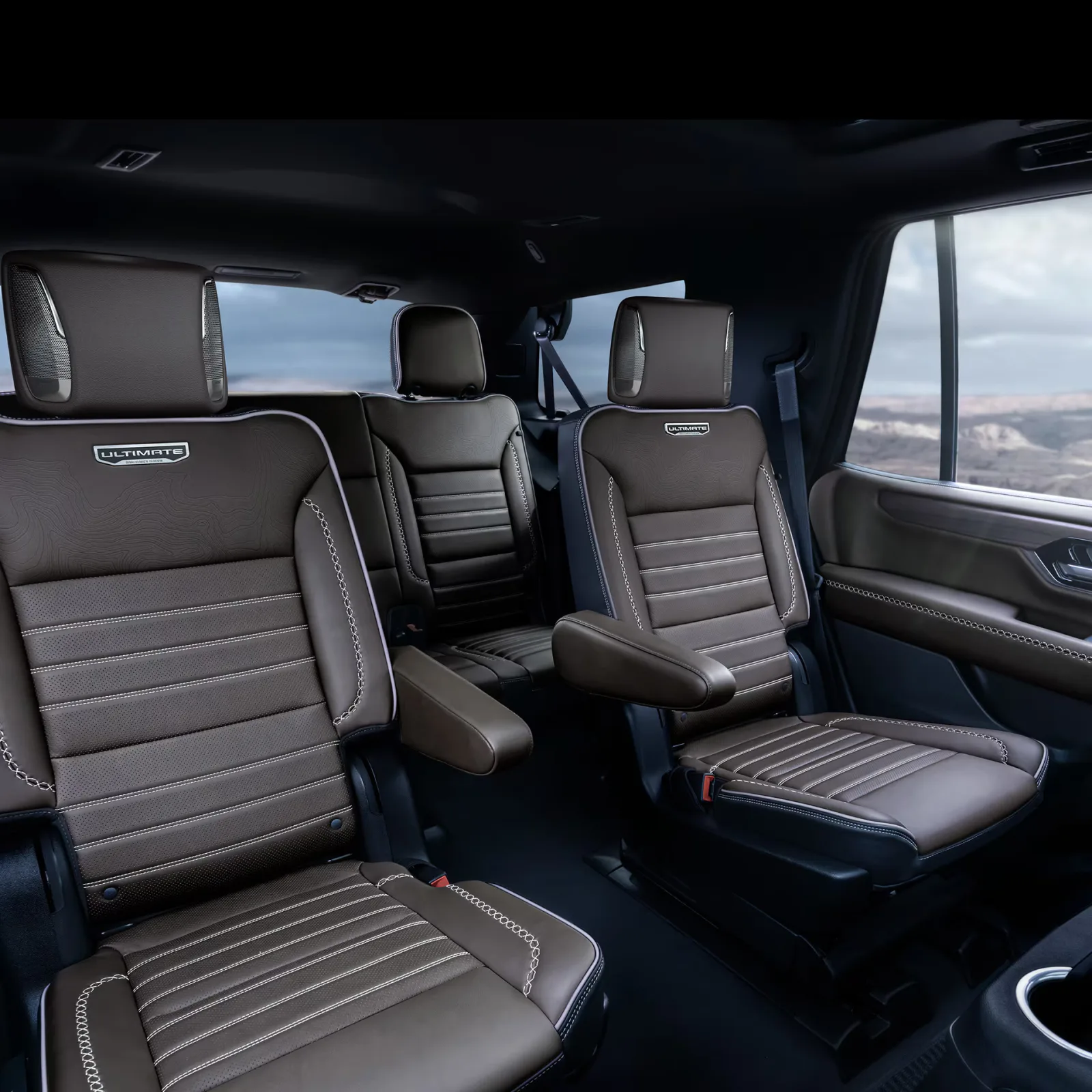 GMC YUKON photo 9