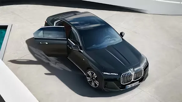 BMW 7 Series photo 7