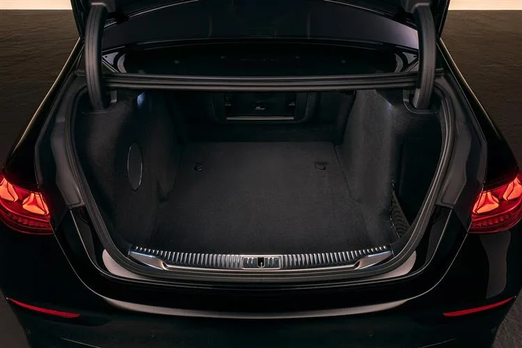 Mercedes-Benz S-Class photo 2